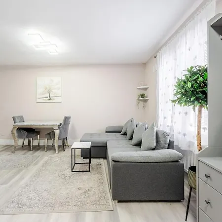 Spacious 1 Bed In Whitehall * Bristol