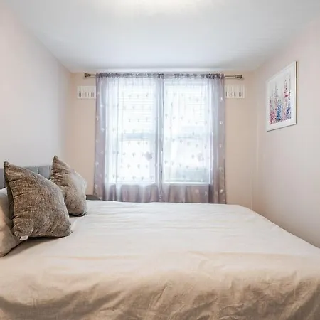 Spacious 1 Bed In Whitehall Apartamento *